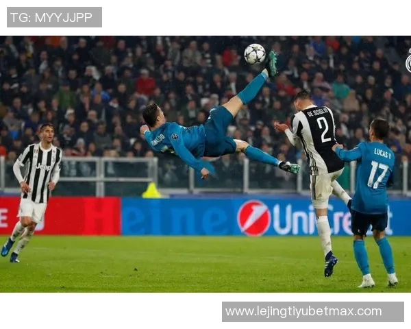 过年欢乐夜摩根感叹精彩时刻C罗再展绝技倒钩进球引热议