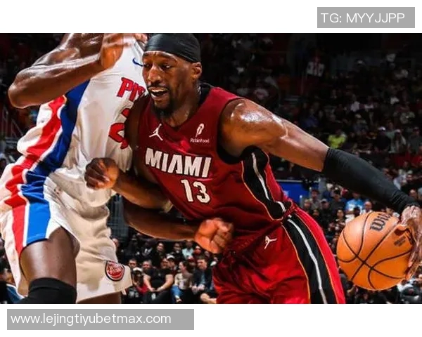 阿德巴约状态低迷脚伤离场半场仅得2分1篮板表现令人担忧 阿德巴约状态低迷脚伤离场半场仅得2分1篮板表现令人担忧