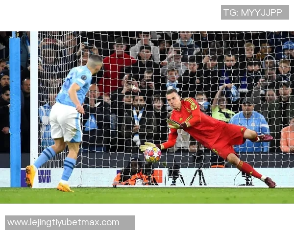 里尔门将单场三次扑救点球回忆瞬间向女友承诺不失球 里尔门将单场三次扑救点球回忆瞬间向女友承诺不失球