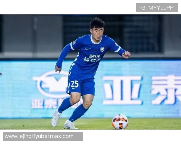 武汉三镇应全力以赴续约邓涵文以增强球队竞争力 武汉三镇应全力以赴续约邓涵文以增强球队竞争力