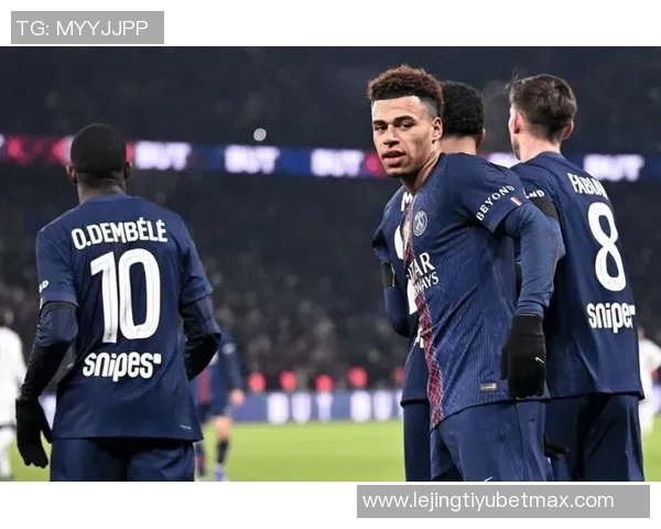 登贝莱禁区外左脚远射破门助巴黎领先里尔1-0 登贝莱禁区外左脚远射破门助巴黎领先里尔1-0