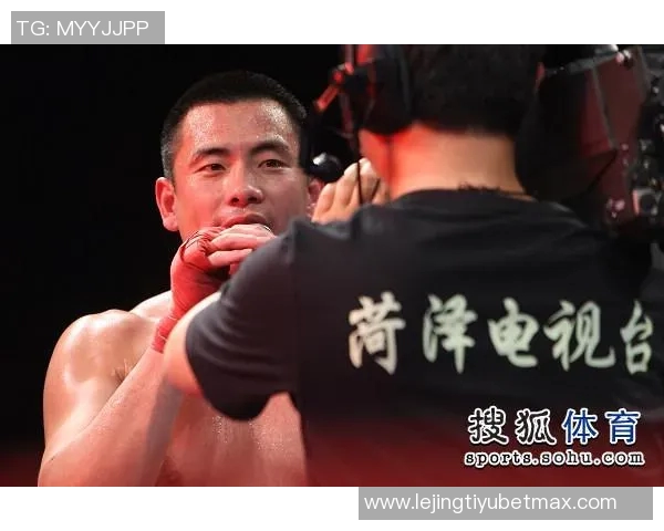 老队友重聚特狮与伊涅斯塔亲密合影温馨互动令人感动 老队友重聚特狮与伊涅斯塔亲密合影温馨互动令人感动