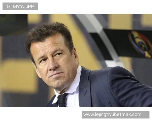 邓加谈巴西足球风格演变：从1994年到如今的欧洲化转变